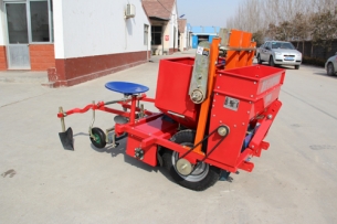 馬鈴薯種植機(jī)