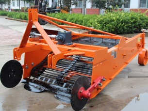 加強(qiáng)型馬鈴薯收獲機(jī)