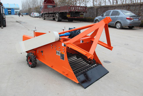 4U-800型紅薯收獲機